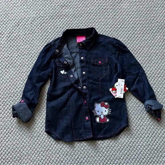 NWT Hello kitty button up - Picture 4 of 10